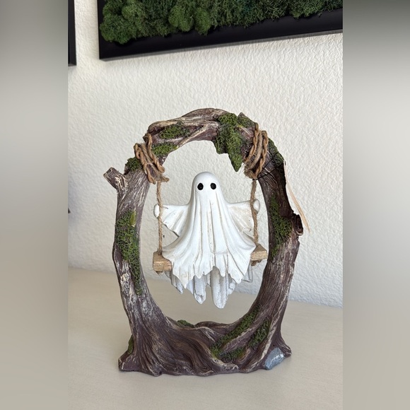 Other - Sweet Street Ghost swinging from tree
